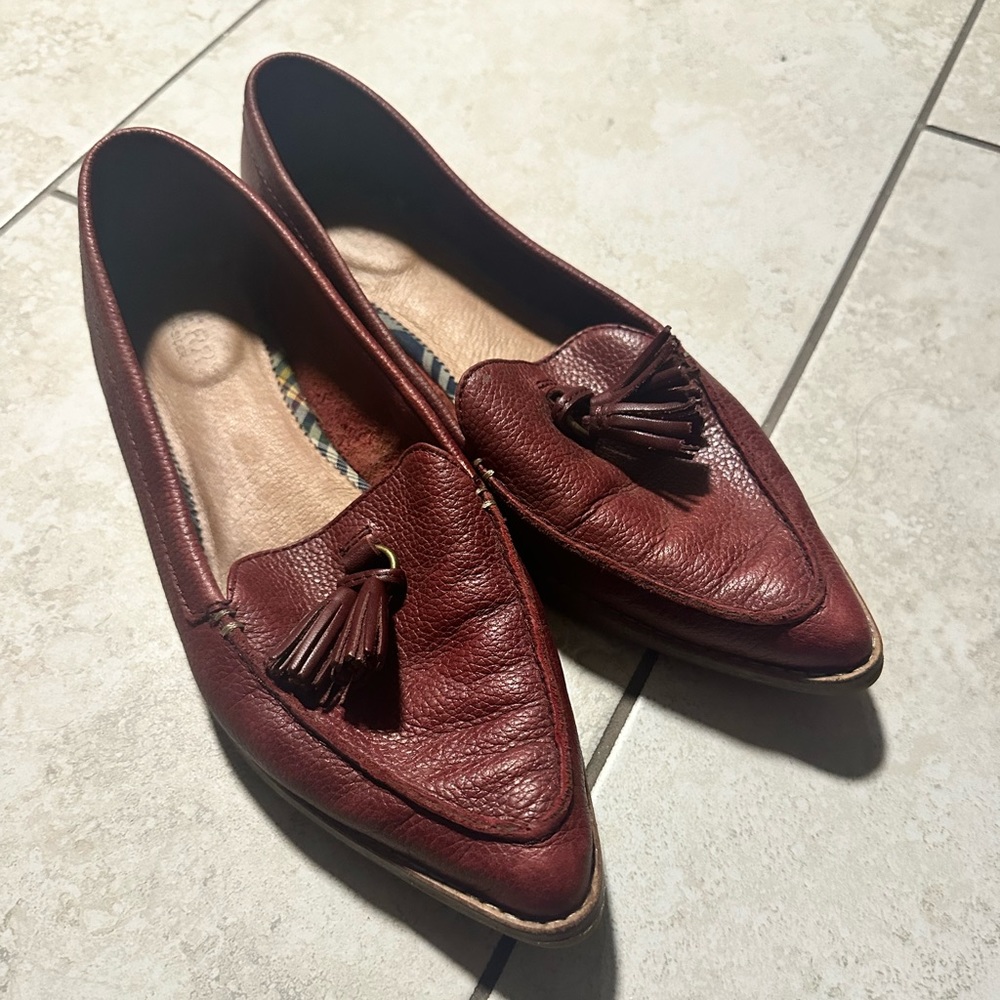 Sperry Saybrook Tassel Pointed Loafers (Genuine Leather)